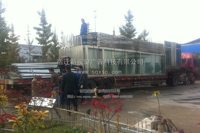 河南第3批候車亭發(fā)車
