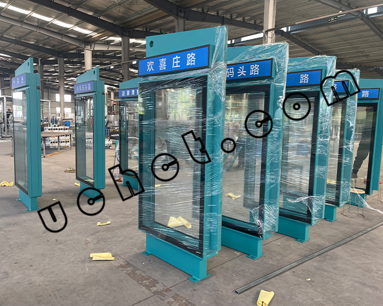 不銹鋼候車亭、電子站牌發(fā)貨